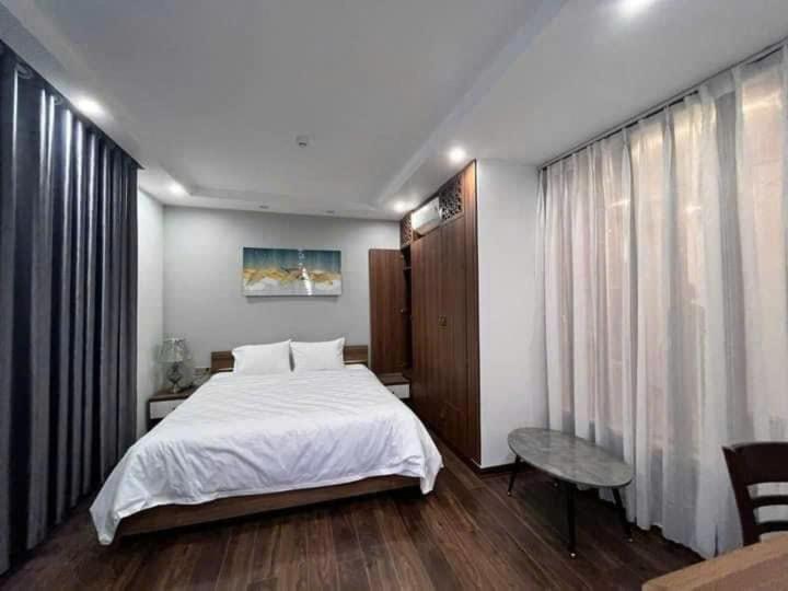 Royal Hotel & Apartment Da Nang Exterior photo