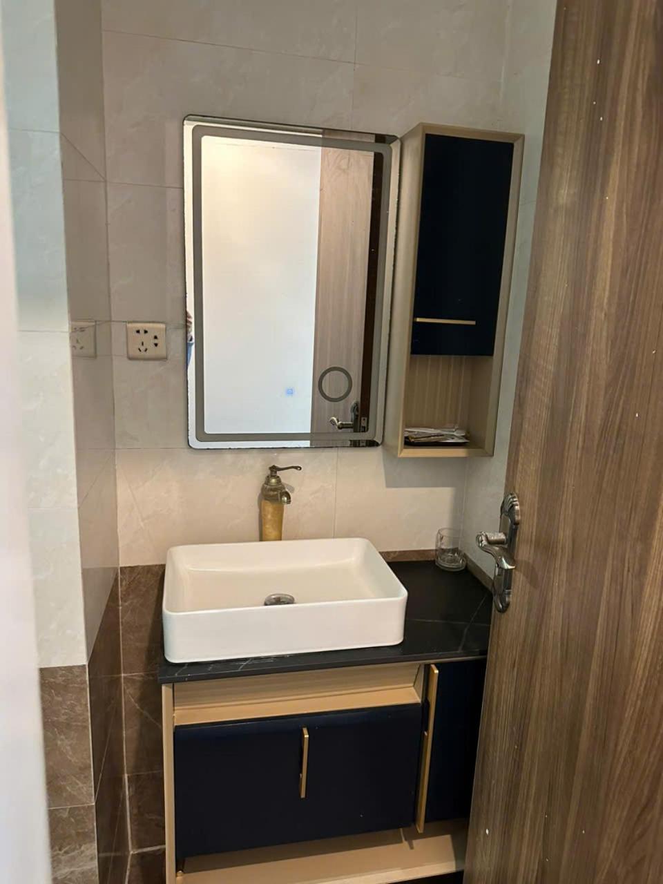 Royal Hotel & Apartment Da Nang Exterior photo